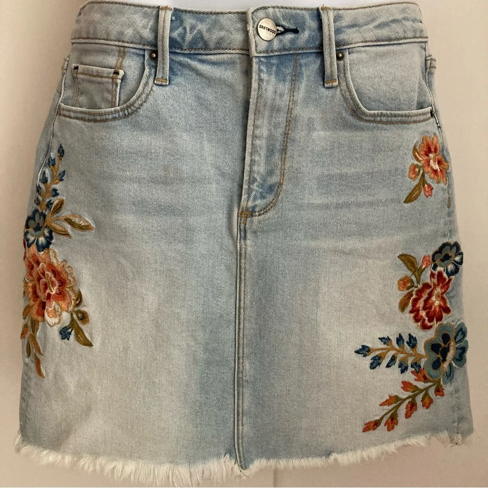 Driftwood Light Blue Maui Floral Embroidered Frayed Hem Denim Skirt, Sz 27